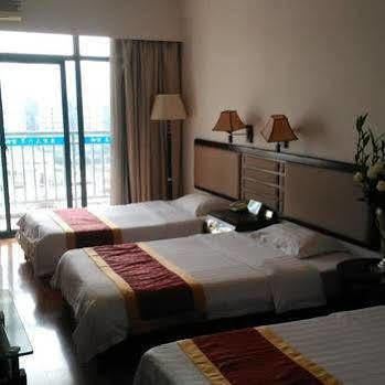 Green Bamboo Hotel Γκουιλίν Εξωτερικό φωτογραφία