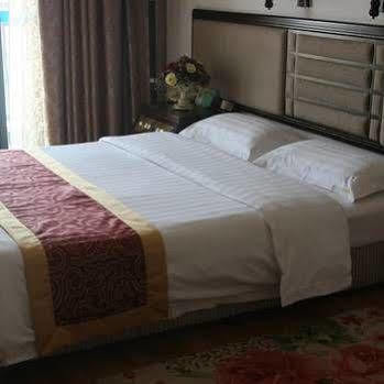 Green Bamboo Hotel Γκουιλίν Εξωτερικό φωτογραφία
